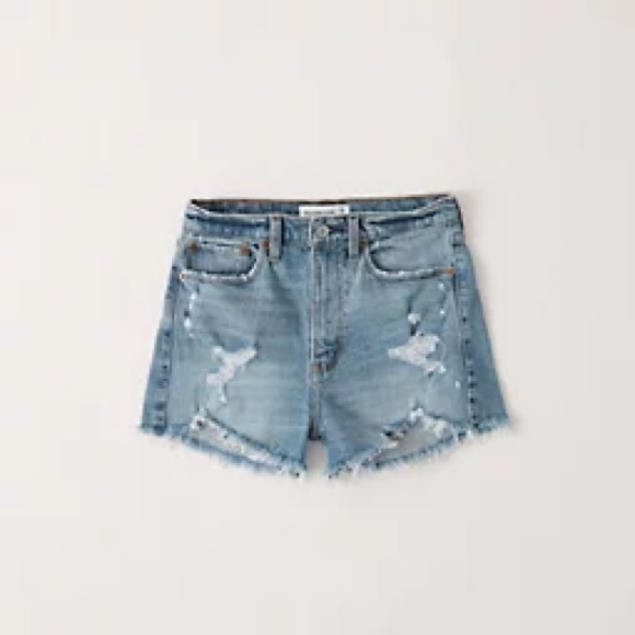 Abercrombie Women’s High Rise Mom Jean Shorts- Medium Destroy - Picture 1 of 4